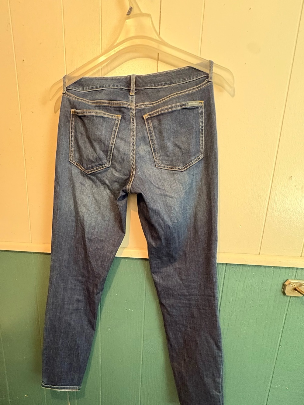 Eddie Bauer Skinny Jeans in Medium Blue